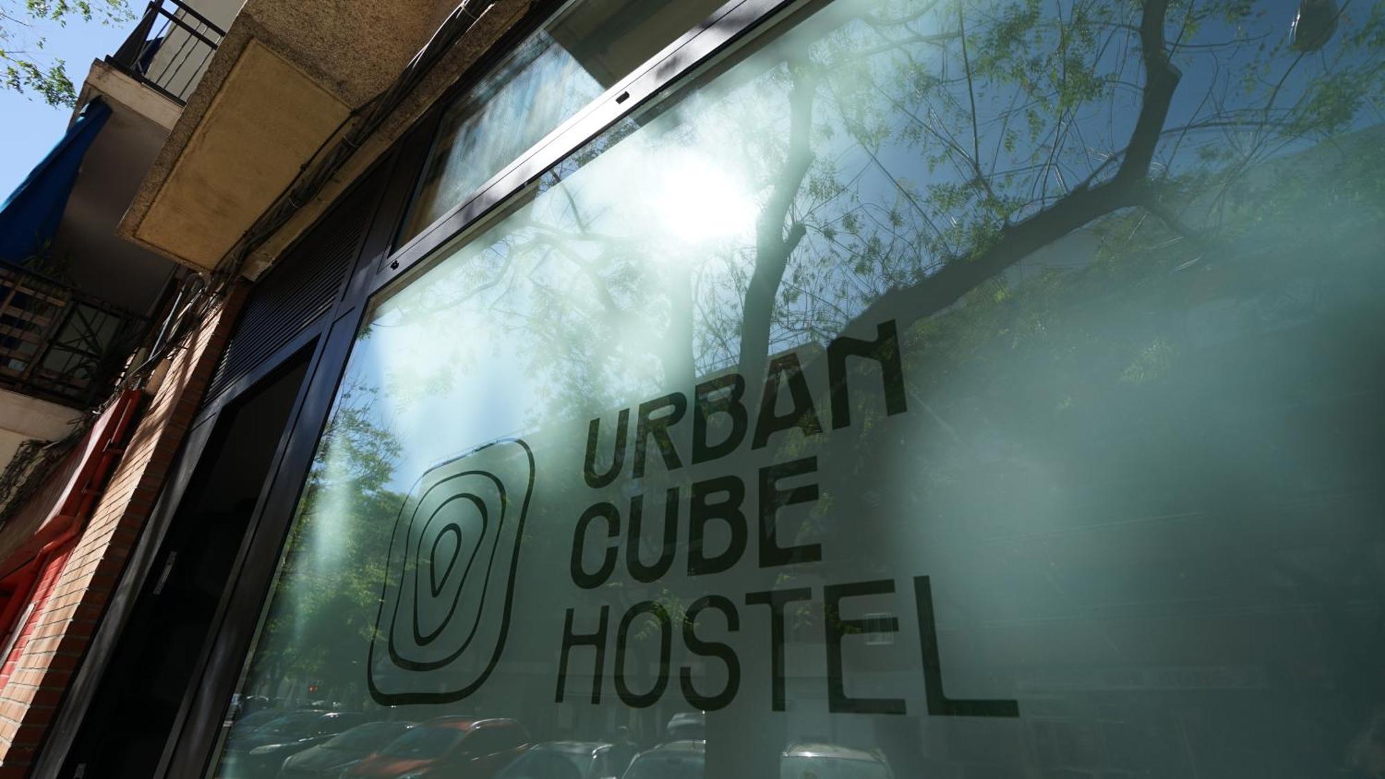 Urban Cube Hostel Sevilla מראה חיצוני תמונה